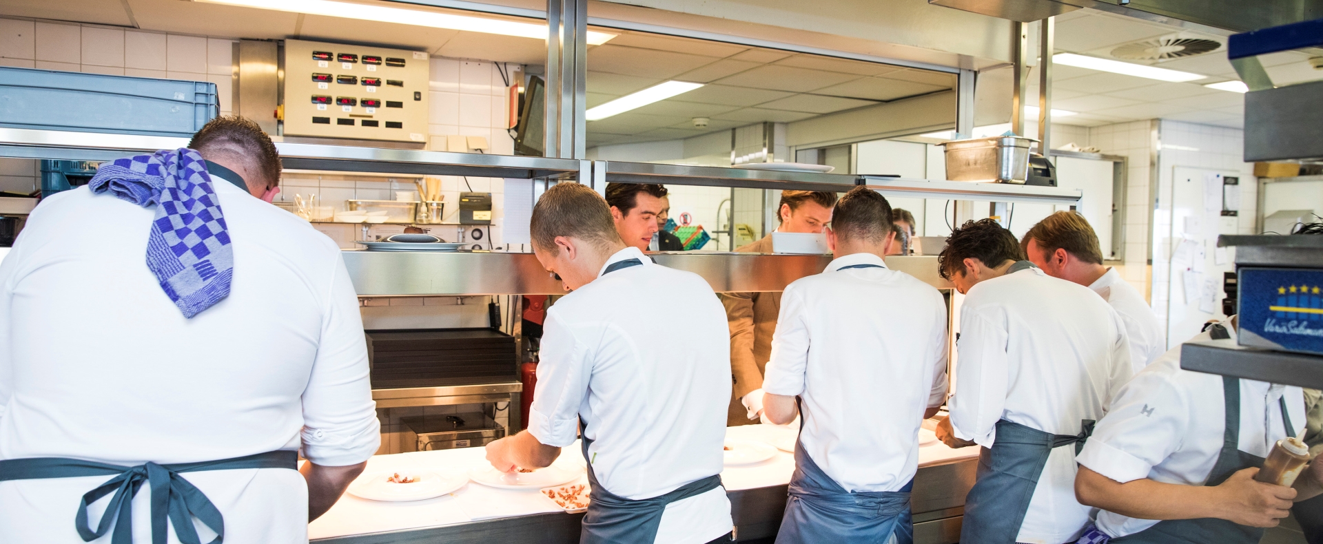 Restaurants & Kitchens